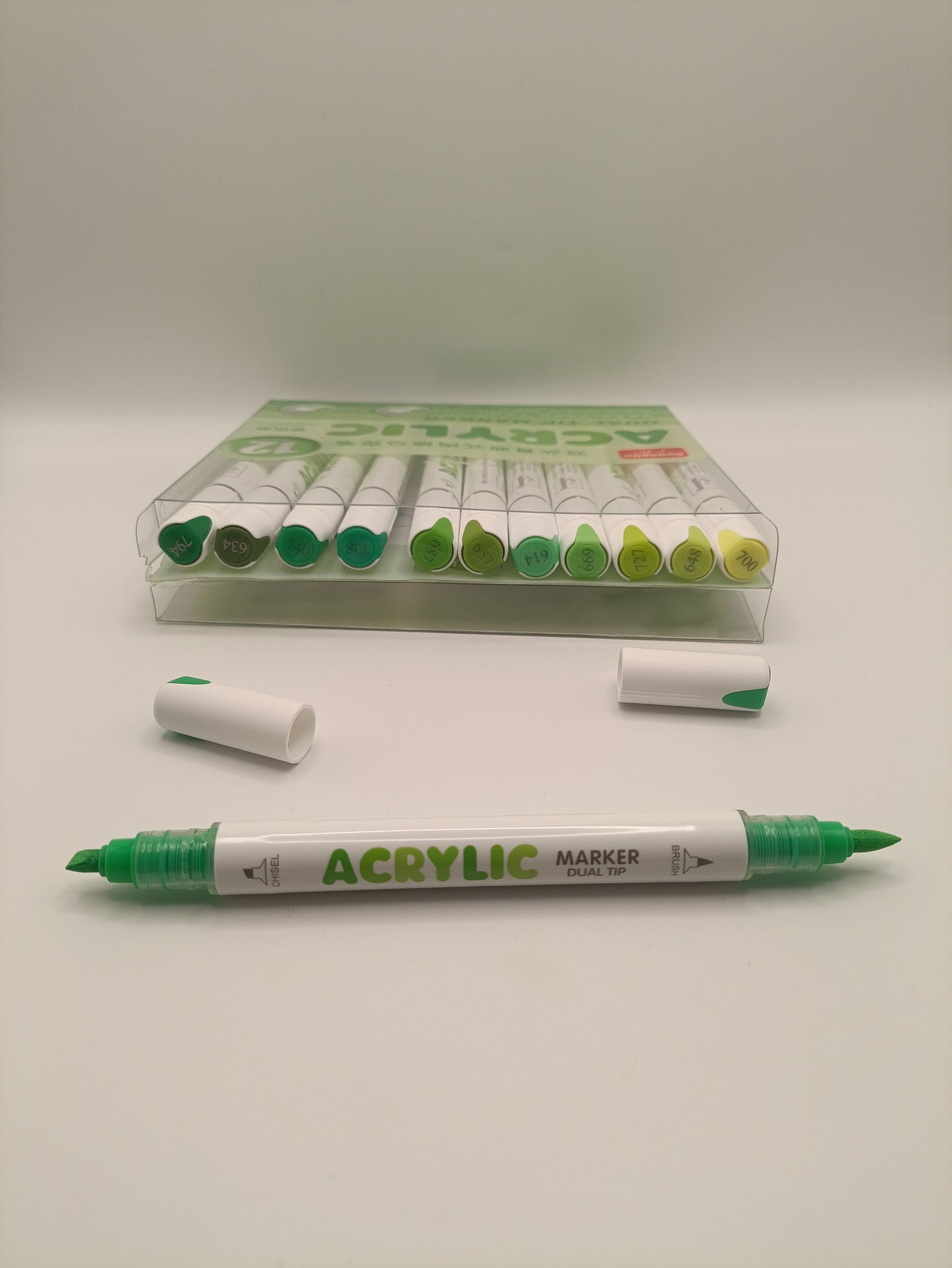 Guangna 12 Dual Tip Acrylic Brush Markers (Green Tones)